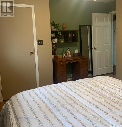 419 2Nd Avenue S, Rockglen, SK - Indoor Photo Showing Bedroom