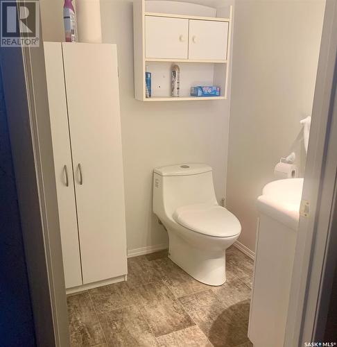 419 2Nd Avenue S, Rockglen, SK - Indoor Photo Showing Bathroom