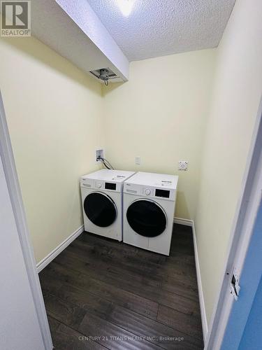 #409 -100 Wingarden Crt, Toronto, ON - Indoor Photo Showing Laundry Room