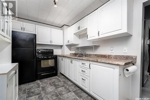 149 Coteau Street W, Moose Jaw, SK - Indoor Photo Showing Kitchen