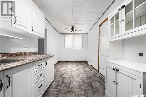 149 Coteau Street W, Moose Jaw, SK - Indoor Photo Showing Kitchen