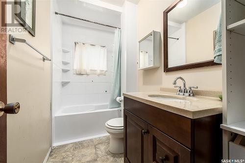 149 Coteau Street W, Moose Jaw, SK - Indoor Photo Showing Bathroom
