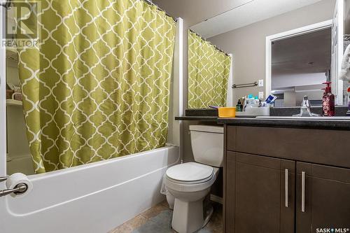 4 1505 19Th Street W, Saskatoon, SK - Indoor Photo Showing Bathroom