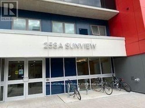 #156 -258A Sunview St, Waterloo, ON - Outdoor