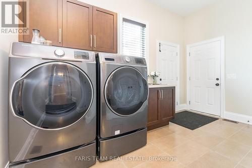 50 Austin Rumble Crt, King, ON - Indoor Photo Showing Laundry Room