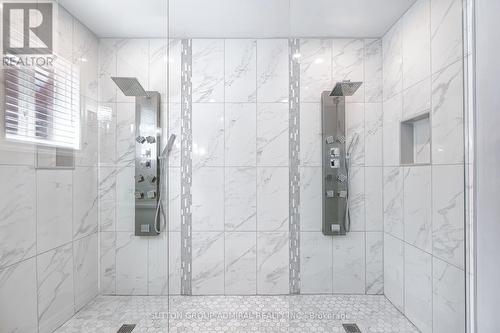 28 Sun King Cres, Barrie, ON - Indoor Photo Showing Bathroom
