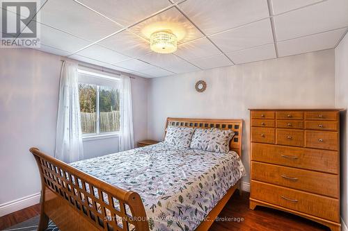 28 Sun King Cres, Barrie, ON - Indoor Photo Showing Bedroom