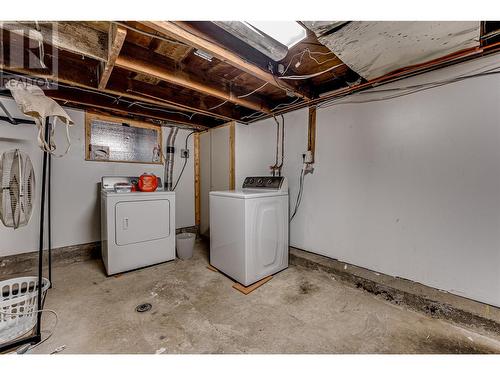 2703 39 Avenue, Vernon, BC - Indoor Photo Showing Laundry Room