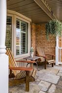 Front Porch over looks the quiet court - 