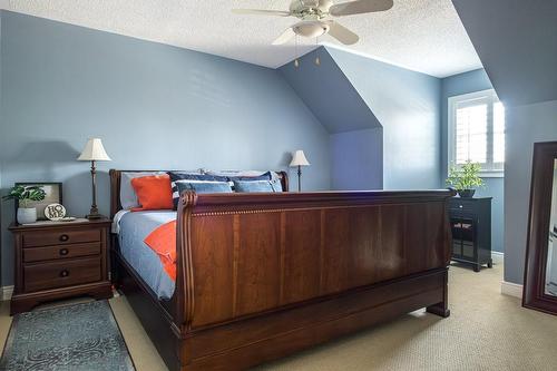 Third Bedroom easily fits a King - sized bed, - 1652 Roundleaf Court, Burlington, ON - Indoor Photo Showing Bedroom