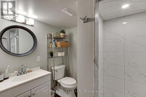 6 Newlands Ave, Georgina, ON - Indoor Photo Showing Bathroom