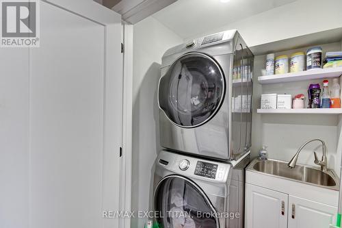 6 Newlands Ave, Georgina, ON - Indoor Photo Showing Laundry Room