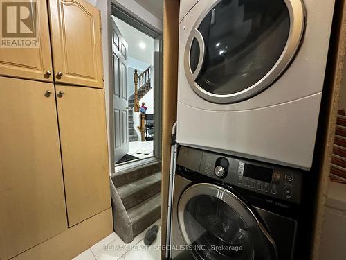 Upper - 1003 Elgin Street N, Cambridge, ON - Indoor Photo Showing Laundry Room