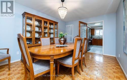 19 Maxwell Court, Vaughan, ON - Indoor Photo Showing Dining Room