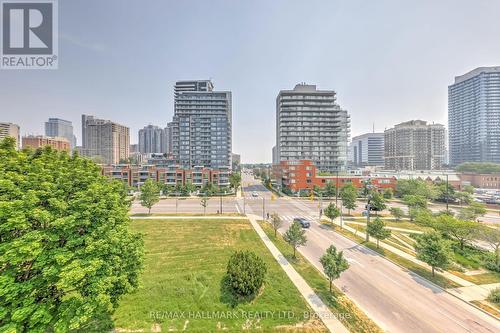 3 Flax Field Lane, Toronto, ON - Outdoor With View