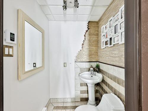 Commerce - 6680 Boul. Laurier, Terrebonne (La Plaine), QC - Indoor Photo Showing Bathroom