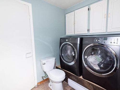 Salle de lavage - 560 Av. Dumais, Saint-Pascal, QC - Indoor Photo Showing Laundry Room