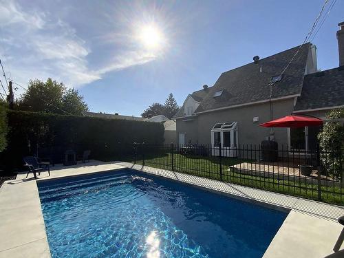 Cour - 192 Rue St-Alexandre, Saint-Constant, QC - Outdoor With In Ground Pool With Deck Patio Veranda