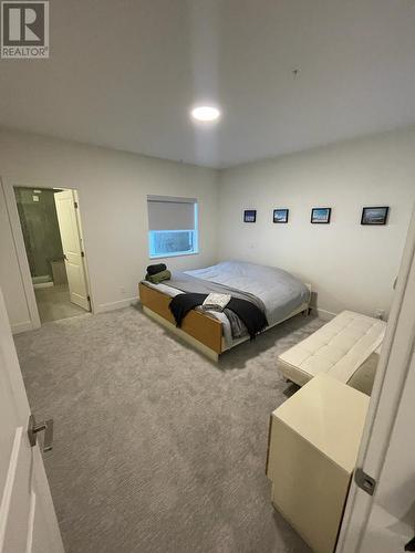 5075 Snowbird Way Unit# 8B, Big White, BC - Indoor Photo Showing Bedroom