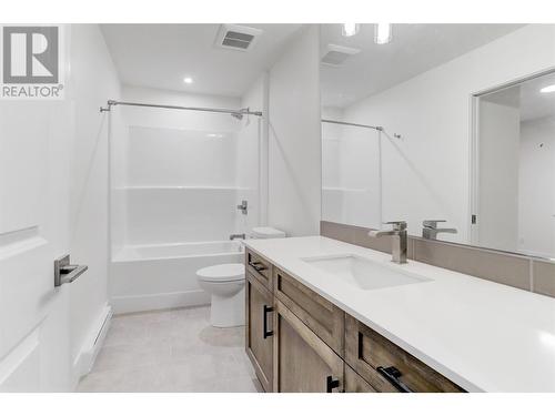 5075 Snowbird Way Unit# 8B, Big White, BC - Indoor Photo Showing Bathroom