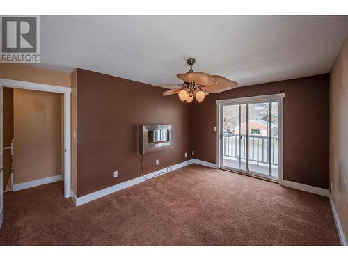 615 6Th Avenue Unit# 2, Keremeos, BC - Indoor Photo Showing Other Room