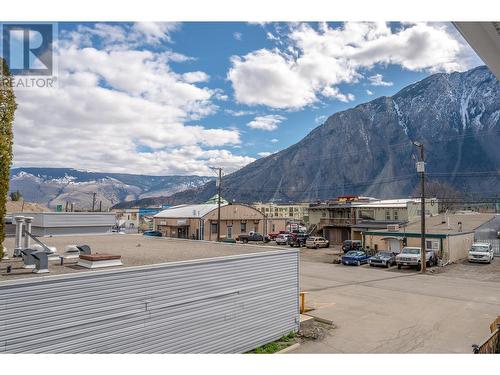 615 6Th Avenue Unit# 2, Keremeos, BC - Outdoor With View