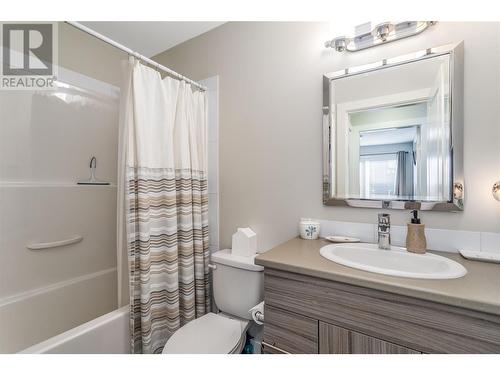 3620 Brown Road Unit# 13, West Kelowna, BC - Indoor Photo Showing Bathroom