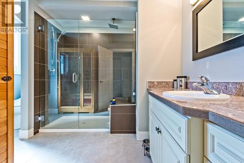 21 Osprey Place, Osoyoos, BC - Indoor Photo Showing Bathroom