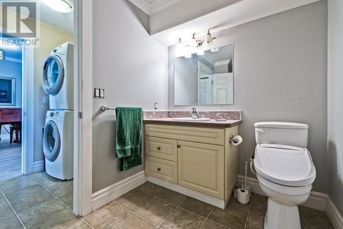 21 Osprey Place, Osoyoos, BC - Indoor Photo Showing Laundry Room