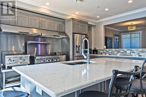 21 Osprey Place, Osoyoos, BC - Indoor Photo Showing Kitchen With Double Sink With Upgraded Kitchen