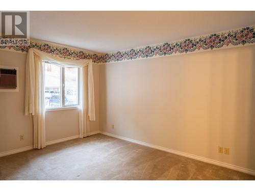 Unit #215, 4630 Ponderosa Drive, Peachland, BC - Indoor Photo Showing Other Room