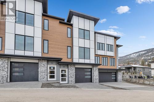 2835 Canyon Crest Drive Unit# 24, West Kelowna, BC - Outdoor With Facade