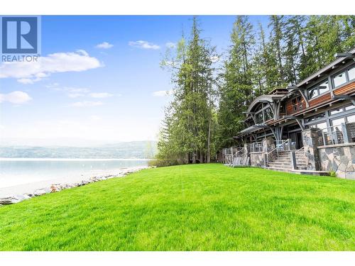 7220 Welch Road Unit# 2, Magna Bay, BC - Outdoor With Body Of Water