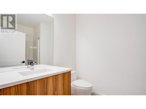 9845 Eastside Road Unit# 25, Vernon, BC - Indoor Photo Showing Bathroom