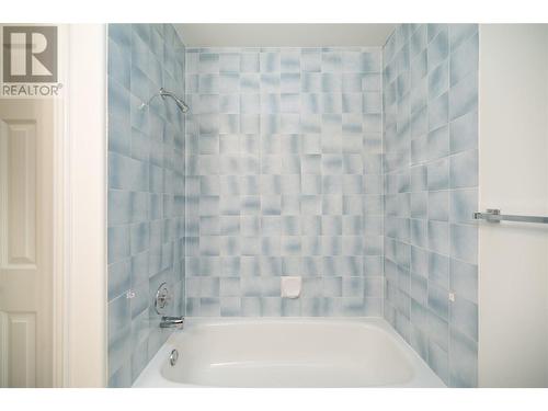 860 Lanfranco Road Unit# 10, Kelowna, BC - Indoor Photo Showing Bathroom