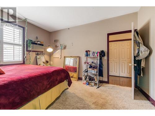 2377 Shannon Woods Drive Unit# 212, West Kelowna, BC - Indoor Photo Showing Bedroom