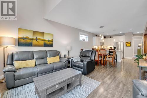 3359 Cougar Road Unit# 47, West Kelowna, BC - Indoor Photo Showing Living Room