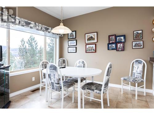 5300 Huston Road Unit# 211, Peachland, BC - Indoor Photo Showing Dining Room