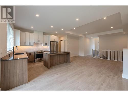 8000 Vedette Drive Unit# 14, Osoyoos, BC - Indoor Photo Showing Kitchen With Upgraded Kitchen