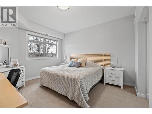 511 Yates Road Unit# 210, Kelowna, BC - Indoor Photo Showing Bedroom