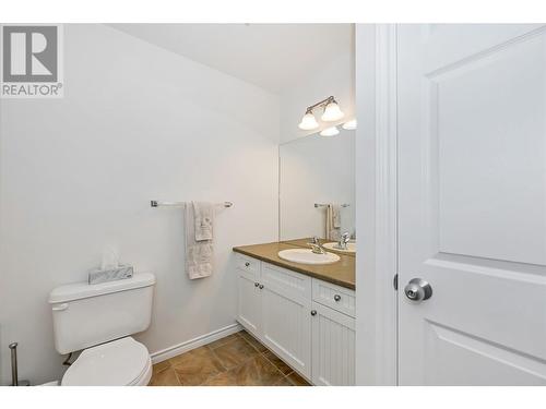 3570 Woodsdale Road Unit# 10, Lake Country, BC - Indoor Photo Showing Bathroom