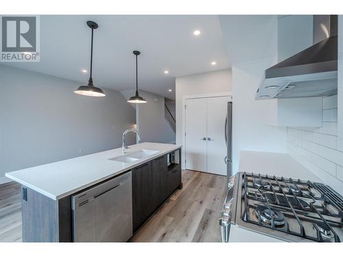 997 Antler Drive Unit# 102, Penticton, BC - Indoor Photo Showing Kitchen