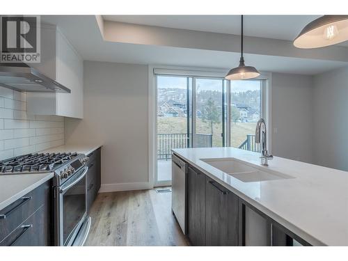 997 Antler Drive Unit# 102, Penticton, BC - Indoor Photo Showing Kitchen With Double Sink With Upgraded Kitchen