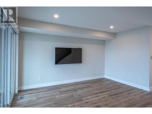 997 Antler Drive Unit# 102, Penticton, BC - Indoor Photo Showing Other Room