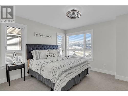 13098 Shoreline Way Unit# 80, Lake Country, BC - Indoor Photo Showing Bedroom