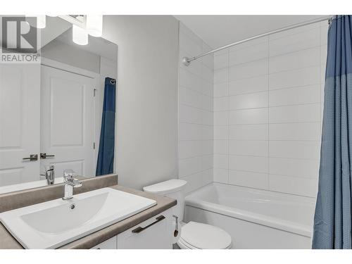 13098 Shoreline Way Unit# 80, Lake Country, BC - Indoor Photo Showing Bathroom