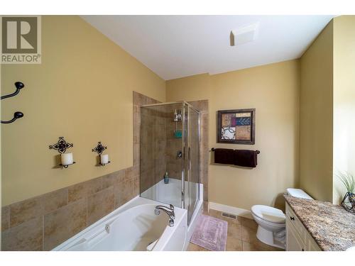 3897 Sonoma Pines Drive, Westbank, BC - Indoor Photo Showing Bathroom