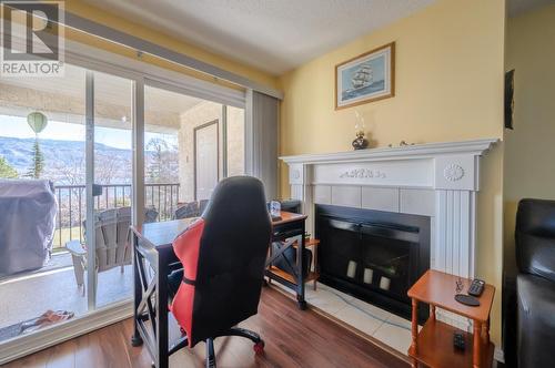 9107 62Nd Avenue Unit# 23, Osoyoos, BC - Indoor With Fireplace