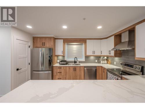 10615 Elliott Street Unit# 106, Summerland, BC - Indoor Photo Showing Kitchen With Double Sink