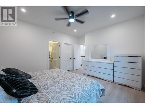 10615 Elliott Street Unit# 108, Summerland, BC - Indoor Photo Showing Bedroom